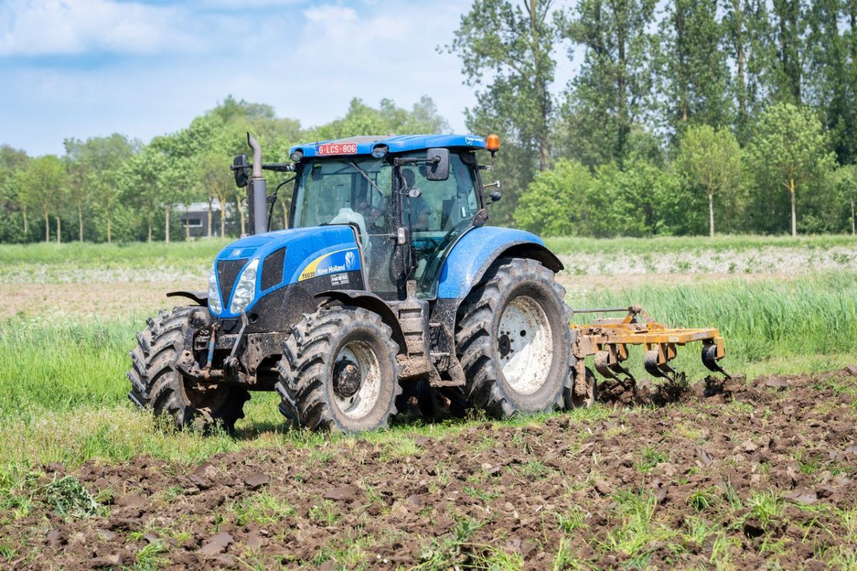 Agregaty do ciągników (WOM): zastosowanie, zalety i dobór